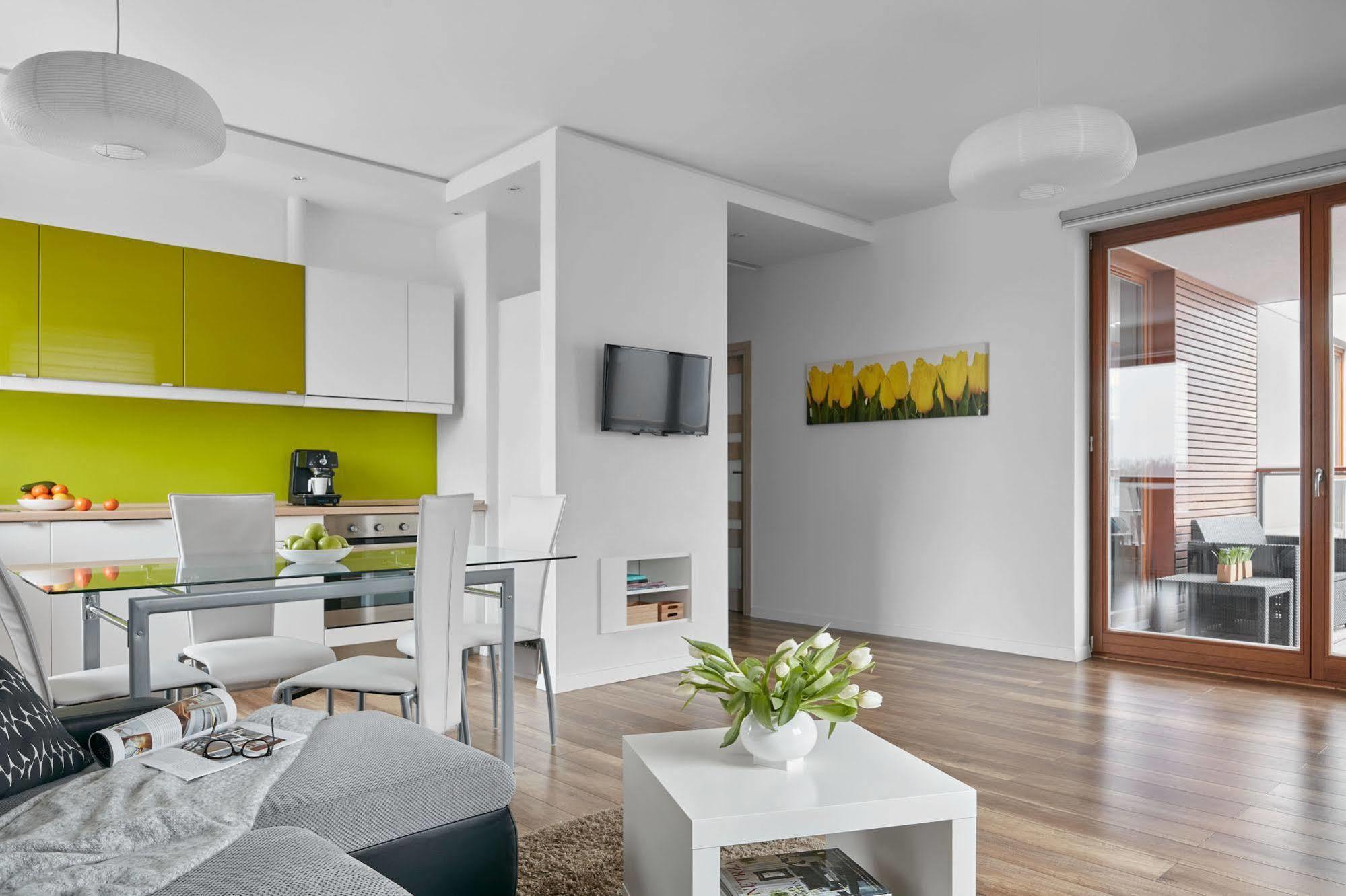 Irs Royal Apartments Apartamenty Irs Nadmorski Dwor グダニスク エクステリア 写真